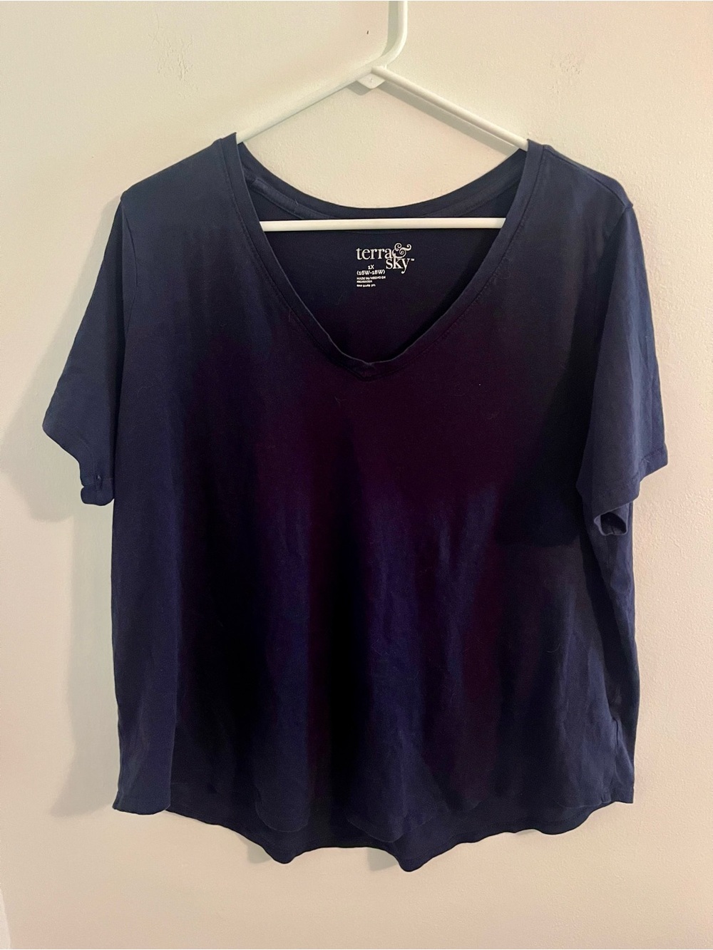 Terra & Sky Navy V-Neck Short Sleeve Tee
